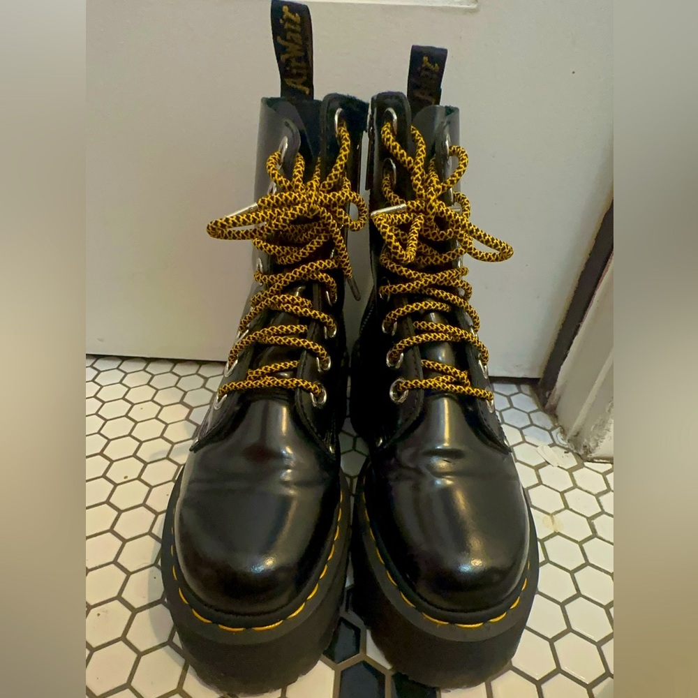 Jaddon Max Dr Martens platform zip-up boots